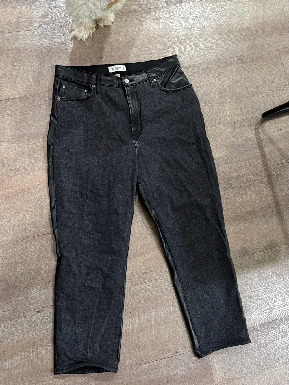 Abercrombie & Fitch Curve Love Black Mixed-Media Ankle Jeans
